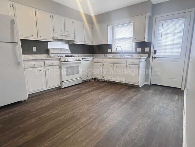 Foto del edificio - 5886 Christie Ave SE