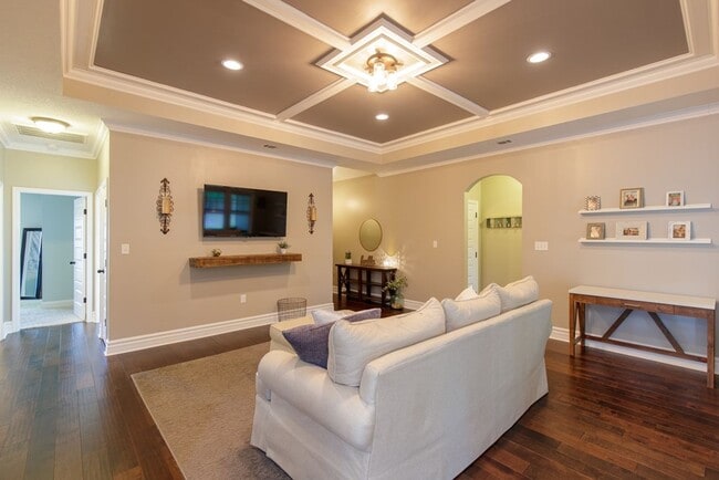 Building Photo - Spacious & Stylish 4BD/2BA Home in Valdost...
