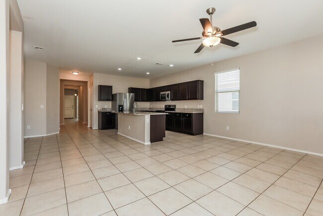 Foto del edificio - 5032 E Black Opal Ln
