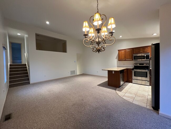 Building Photo - 69 Tiara Ct