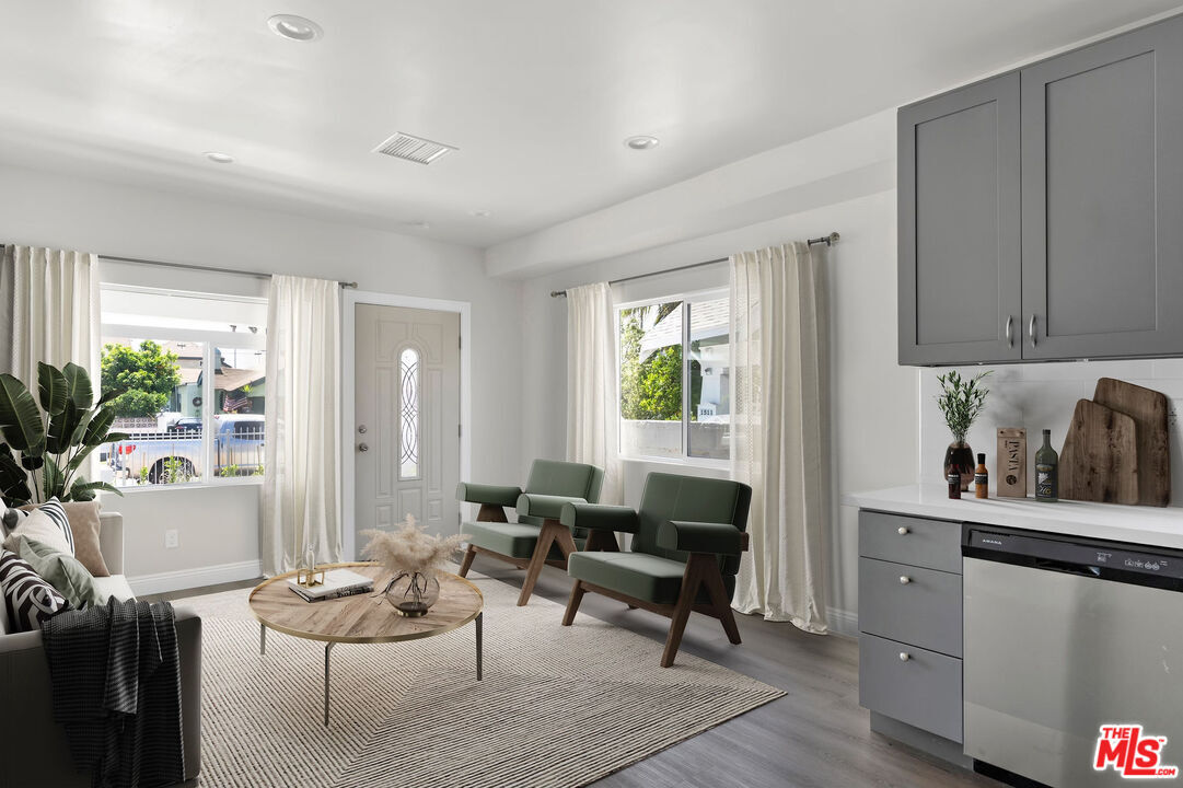 Foto principal - 1509 W 50th St