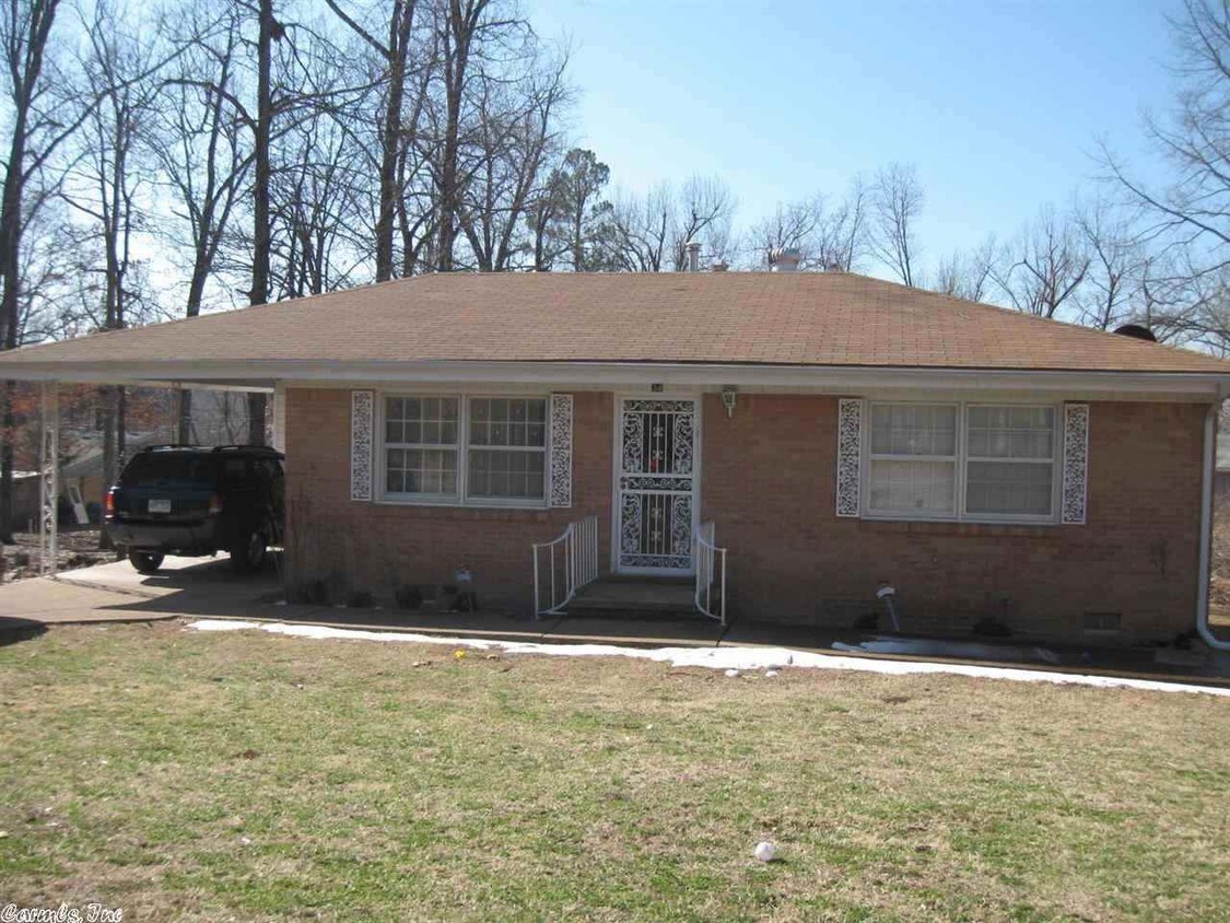 Primary Photo - 34 Sequoyah Ridge Rd