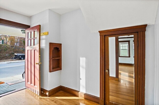 Foto del edificio - 130 Grove St