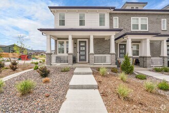 Building Photo - 9719 Browns Peak Cir