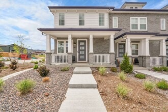 Building Photo - 9719 Browns Peak Cir