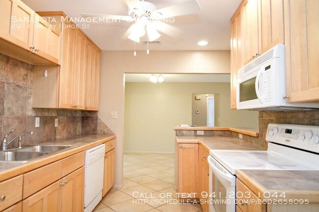 Building Photo - 2 Bedroom 2 Bath Home in Gulf Gate