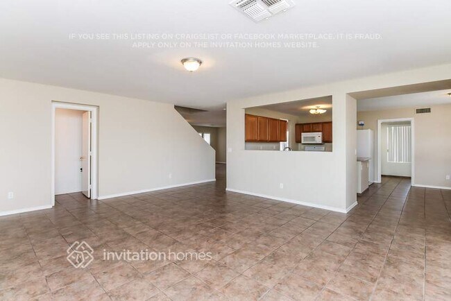 Building Photo - 11051 E Flower Ave