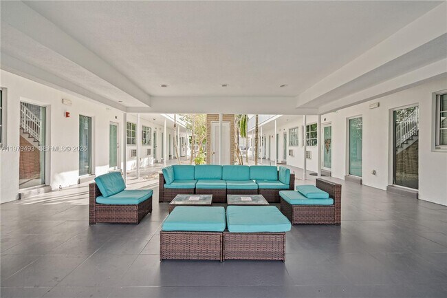 Building Photo - 7950 Tatum Waterway Dr