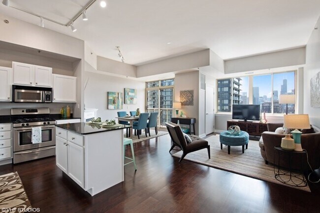 Foto del edificio - 230 W Division St
