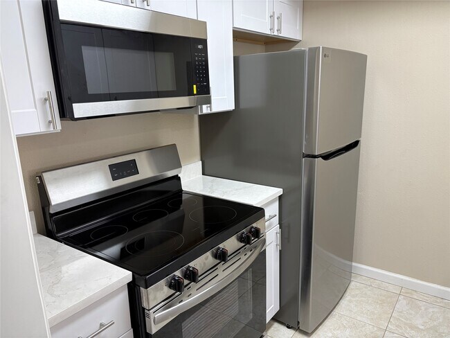 Foto del edificio - 4645 Wild Indigo St