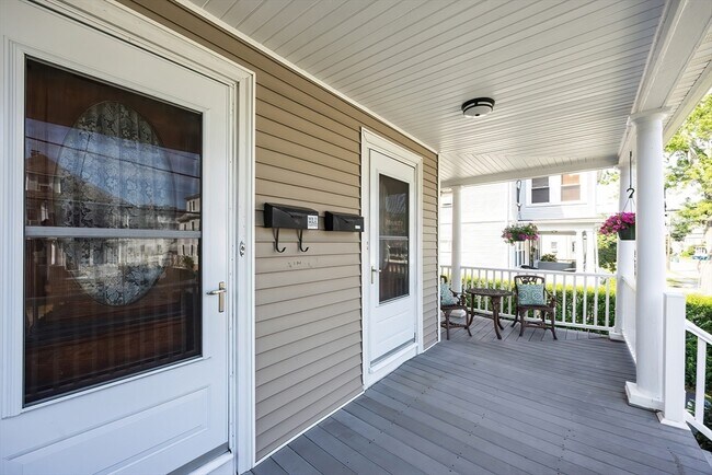 Foto del edificio - 147 Winslow Ave