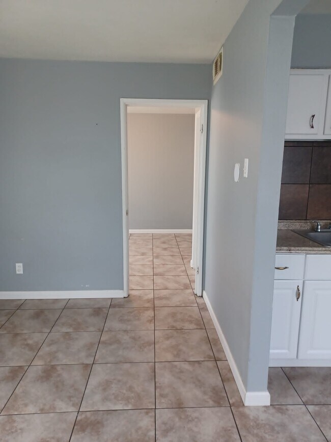 Foto del edificio - 2520 Telegraph Rd