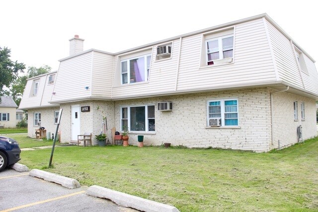 Foto del edificio - 10769 S Pulaski Rd