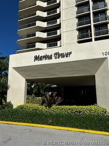 Building Photo - 108 Lakeshore Dr
