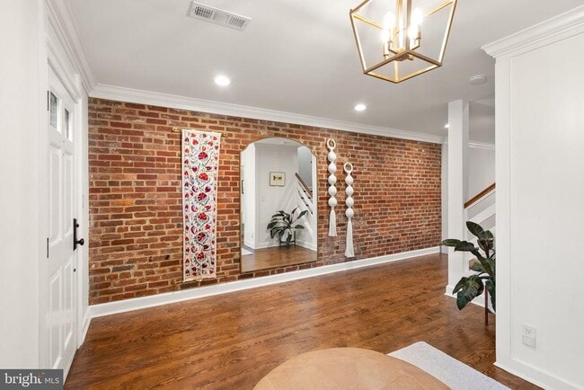 Building Photo - 312 N Pitt St