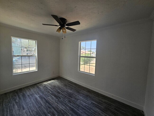 Building Photo - Fully Renovated Home with Spacious Yard – ...