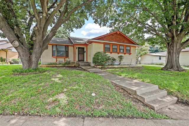 Building Photo - 2113 Frances Dr