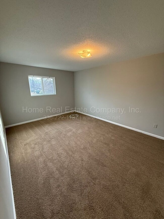 Building Photo - 1004 Salisbury St