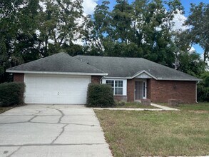 Building Photo - 1156 Pilgrim Ave