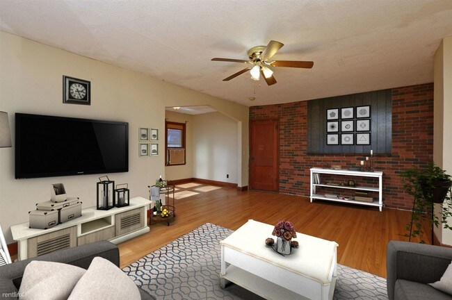 Foto del edificio - 313 McLeod Ave S