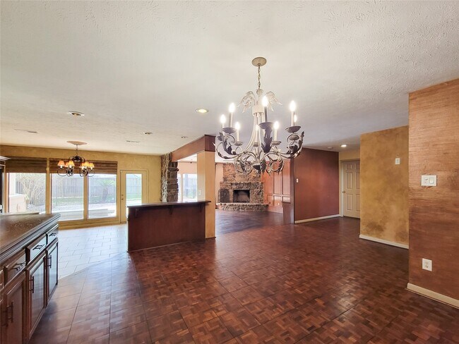 Foto del edificio - 4717 Country Club View