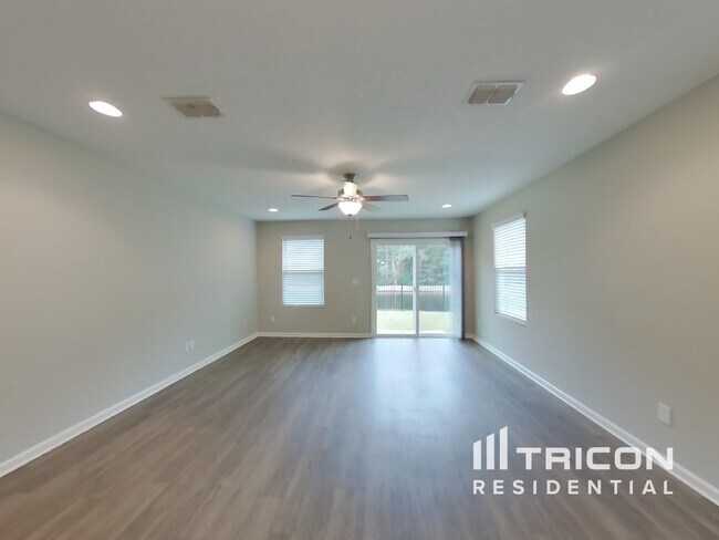 Foto del edificio - 1312 Sarahs Landing Dr