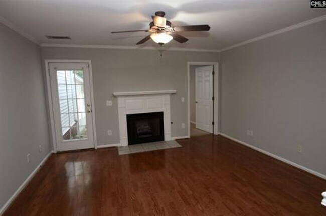 Foto del edificio - 3845 Overbrook Dr