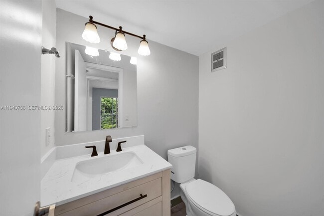 Building Photo - 100 Northampton E