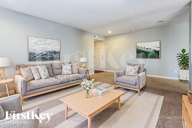 Foto del edificio - 2331 Salem Park Ct