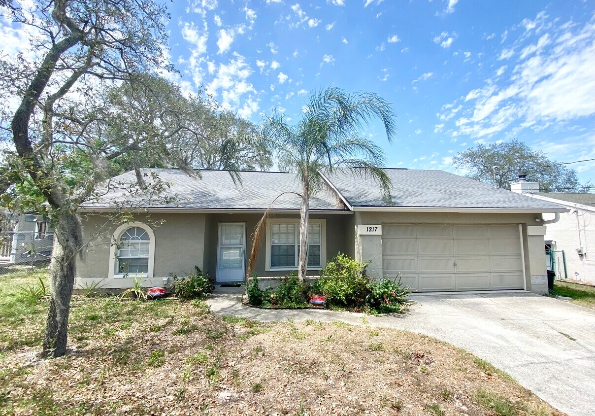 Foto principal - 1217 E Lemon St