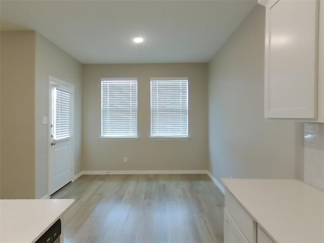 Building Photo - 260 Jenkinson Dr