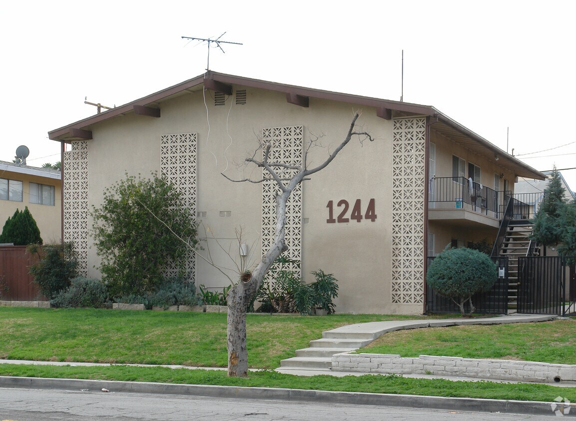 Foto del edificio - 1244 Circle City Dr