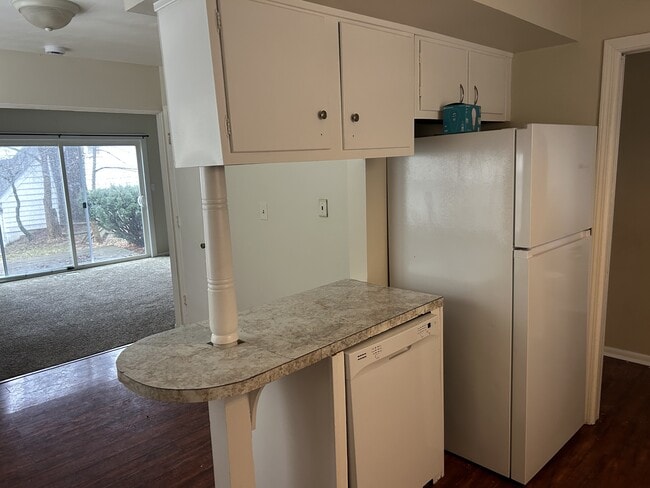 Building Photo - 1138 Ferndale Ave