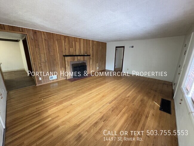 Foto del edificio - 14497 SE River Rd