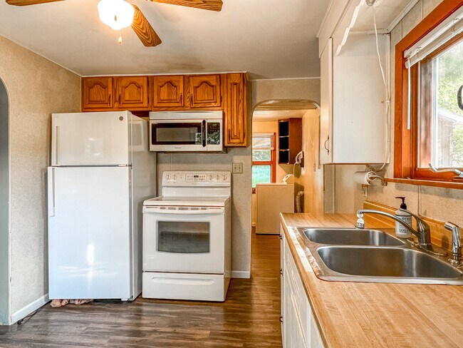 Foto del edificio - 2263 Werner St