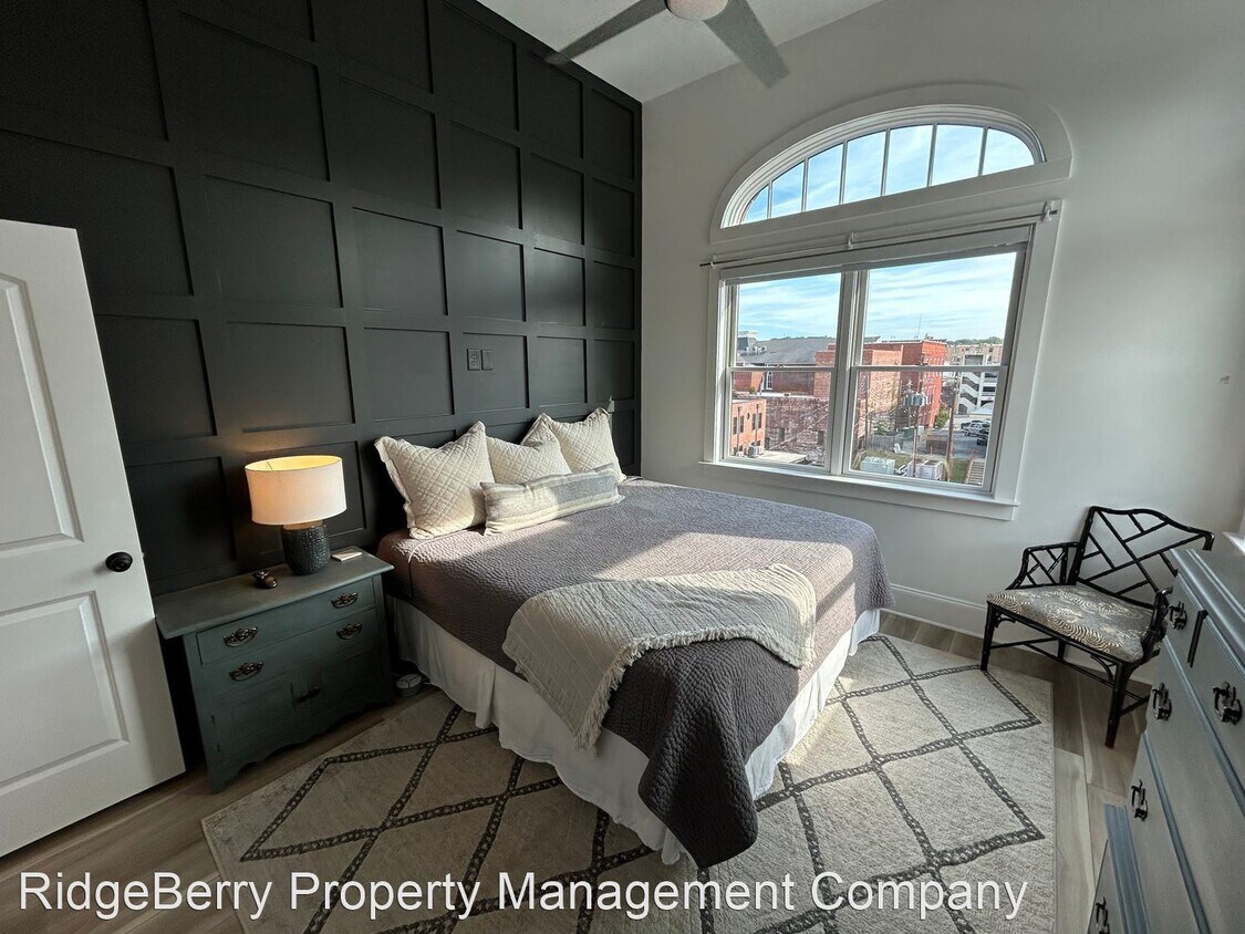 Primary Photo - 1 br, 1 bath House - 1 East 3rd Ave. Unit 411
