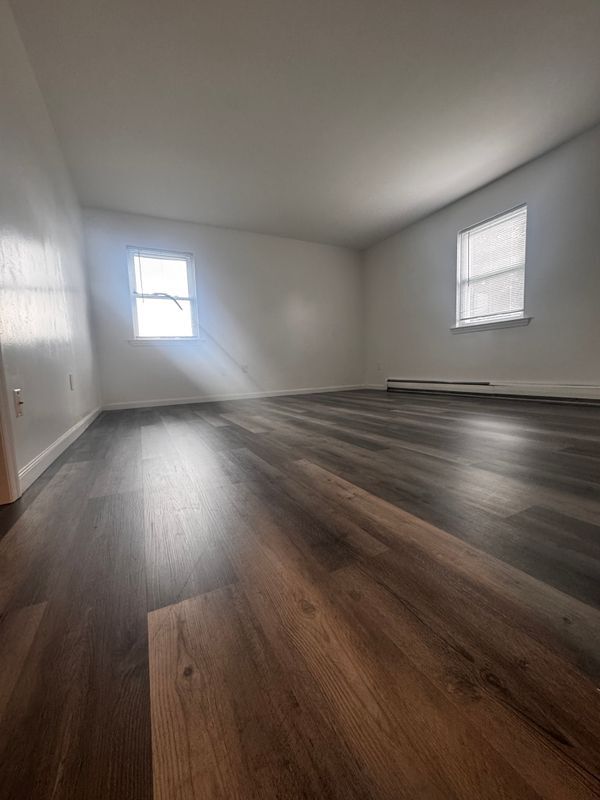 Building Photo - 7 Windsor Terrace