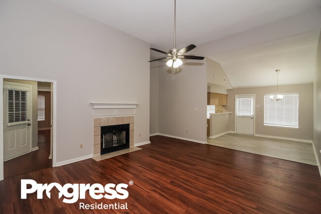 Building Photo - 2791 Van Leer Dr