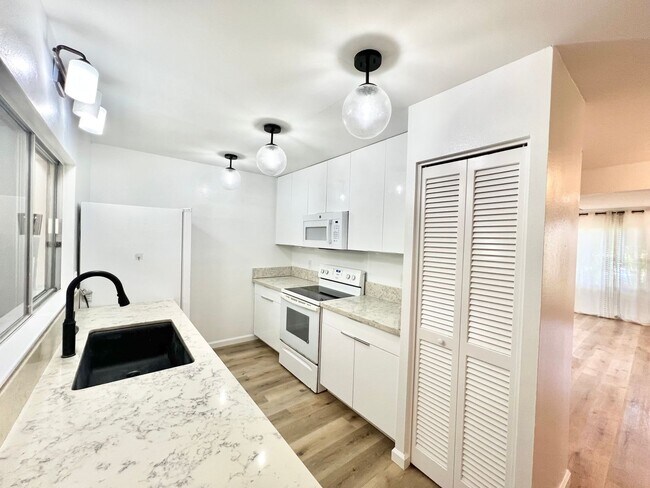Foto del edificio - 3br/2.5ba/2pkg in Kaneohe PETS NEGOTIABLE
