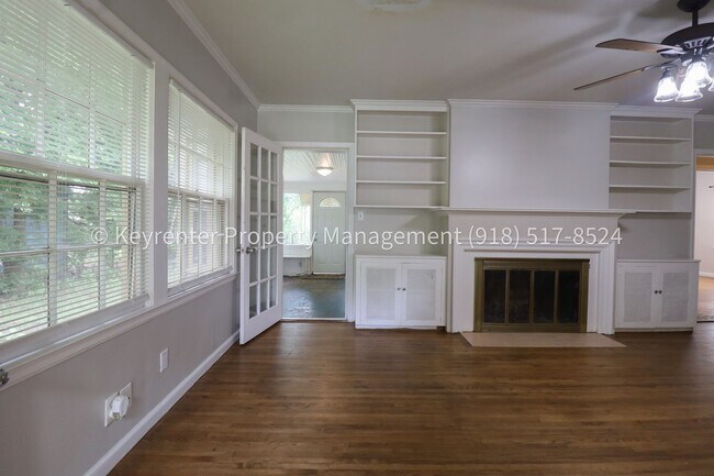 Building Photo - 3322 E 23rd St