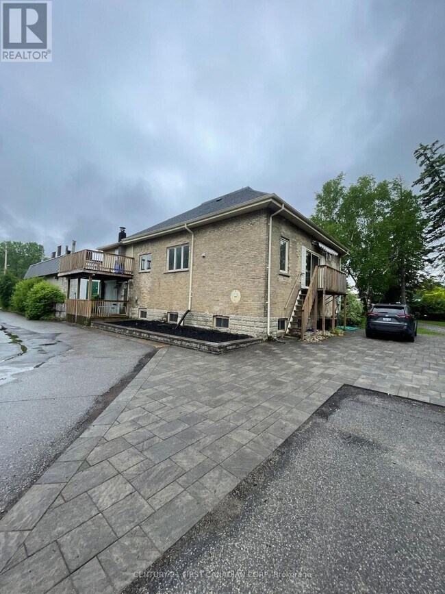 Building Photo - 188 Wildwood Ave