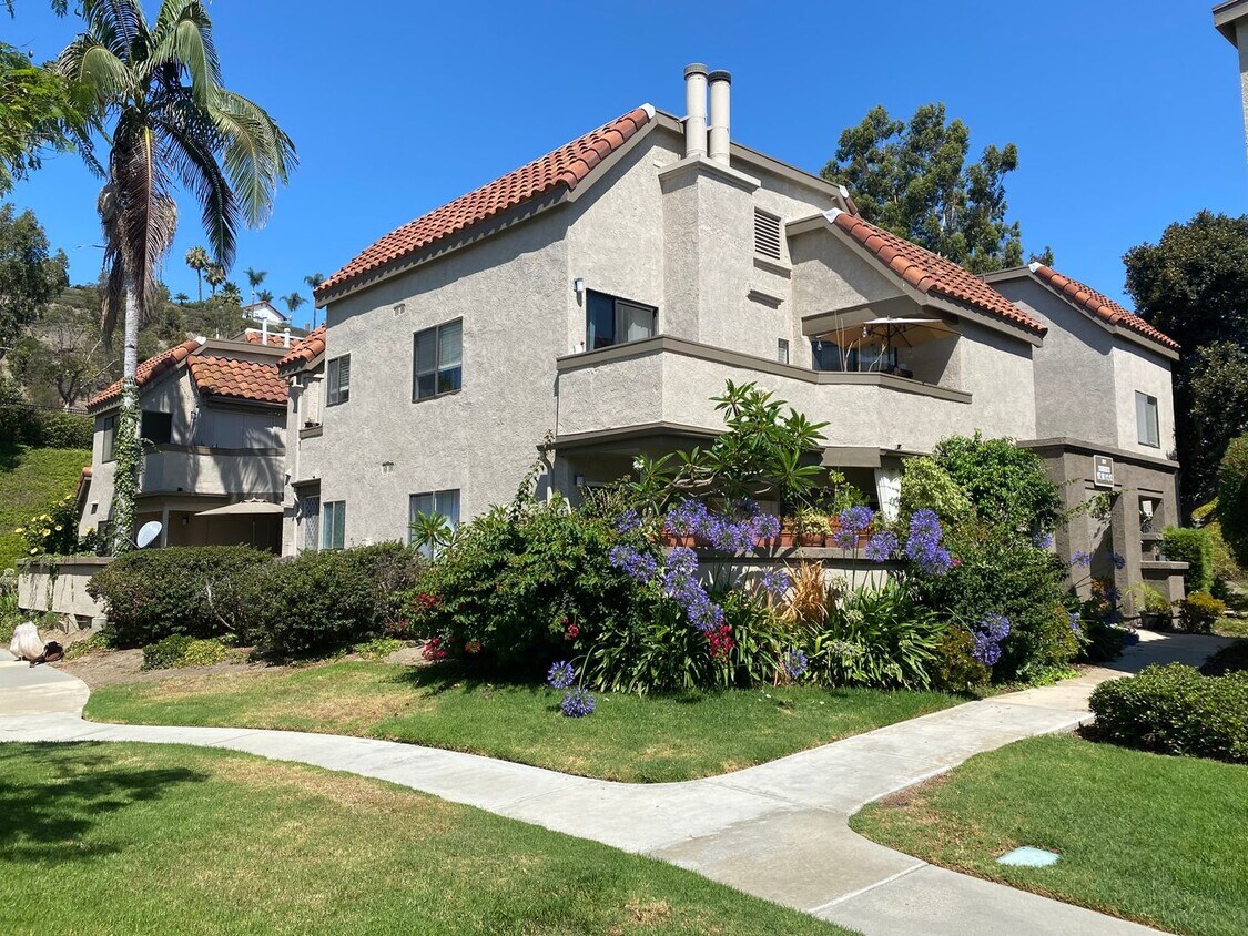 500 OFF FIRST MONTH’S RENT! Villa Mira U... House Rental in Laguna