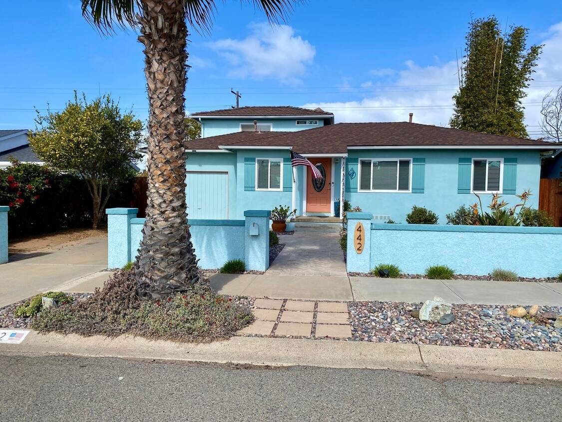 Primary Photo - House close to the beach