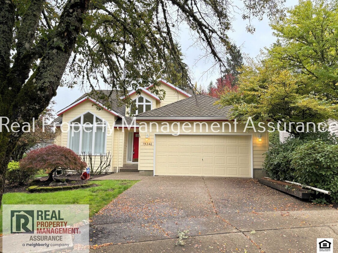 Foto principal - Attractive Single Level 3-Bedroom, 2-Bathr...