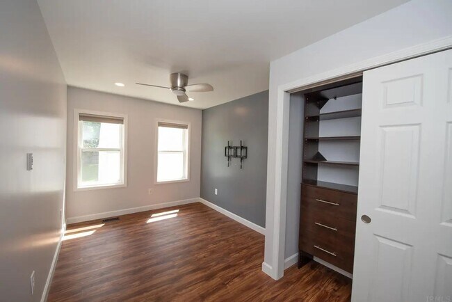 Foto del edificio - 1031-1033 N 20th Street
