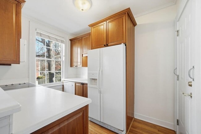 Foto del edificio - 2814 Peachtree Rd NW