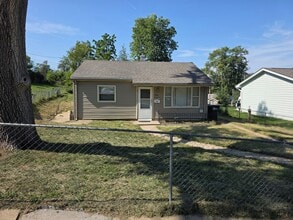 Building Photo - 3921 Burdette St