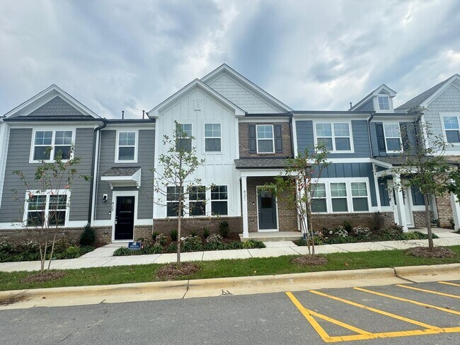 Building Photo - Brand New Townhouse in the Beautiful Neigh...