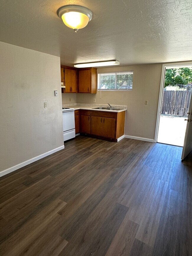 Foto del edificio - 1 Bedroom 1 Bath House!