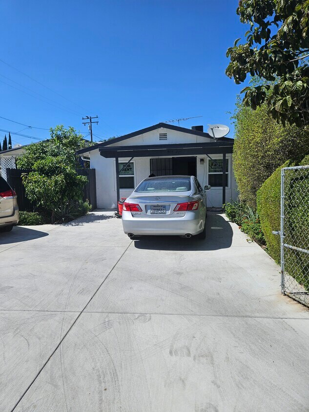 Primary Photo - 707 Coronel St